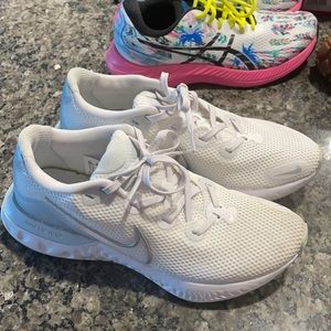 White Nike Renew Sneaker